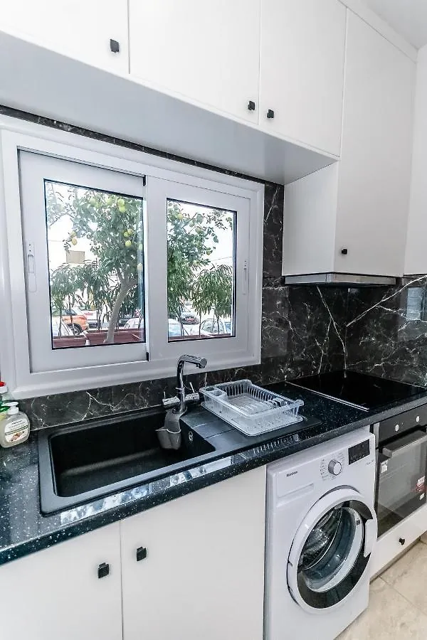 Modern Ground Floor Studio With A Beautiful Garden Larnaca