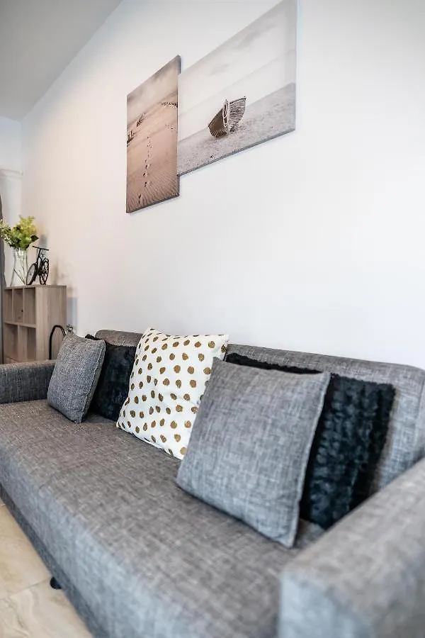 Apartment Modern Ground Floor Studio With A Beautiful Garden Larnaca
